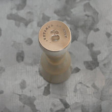 Load image into Gallery viewer, Golden Apple Wax Seal Stamp - Remake of Antique 19th Century Wax Seal French Motto