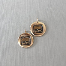Load image into Gallery viewer, Tortoise and Hare Wax Seal Charm - Aesop Fable Antique Bronze Wax Seal Jewelry Pendant
