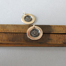 Load image into Gallery viewer, By Effort And Hard Work - Forget Me Not Flower Bronze Wax Seal Jewelry Charm