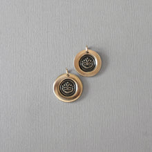 Load image into Gallery viewer, By Effort And Hard Work - Forget Me Not Flower Bronze Wax Seal Jewelry Charm