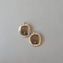 Load image into Gallery viewer, Happiness - Wax Seal Pendant With Agave Century Plant Bronze Jewelry