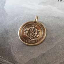 Load image into Gallery viewer, Wax Seal Charm Initial Q - wax seal jewelry pendant alphabet charms Letter Q - RQP Studio