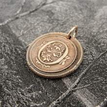 Load image into Gallery viewer, Wax Seal Charm Initial O - wax seal jewelry pendant alphabet charms Letter O - RQP Studio