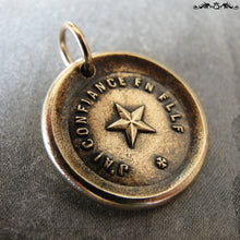 Load image into Gallery viewer, Wax Seal Charm North Star antique wax seal charm jewelry - French motto guiding star Trust It - RQP Studio