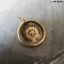 Load image into Gallery viewer, Wax Seal Charm North Star antique wax seal charm jewelry - French motto guiding star Trust It - RQP Studio