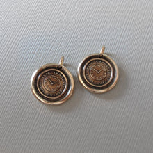 Load image into Gallery viewer, Wax Seal Pendant Keep Calm - Antique Wax Seal Jewelry Charm Quiet Without Active Within Italian Watch Motto