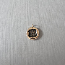 Load image into Gallery viewer, Patience Victorious In Hardship - Wax Seal Charm Lion Crest Bronze Wax Seal Jewelry