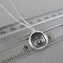 Load image into Gallery viewer, Wax seal necklace with bee and Latin motto Live Life To The Fullest. Antique wax seal charm jewelry made in silver.
