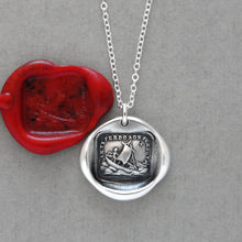 Load image into Gallery viewer, Wax seal necklace with Italian love motto &quot;If I Lose You I Am Lost&quot;. Antique wax seal jewelry with guiding star made in silver.
